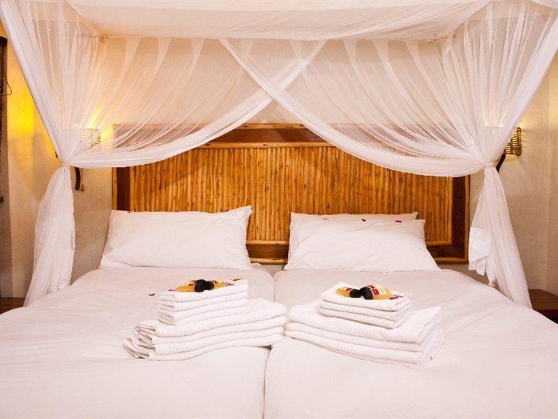 Готель Halali Camp Etosha Екстер'єр фото